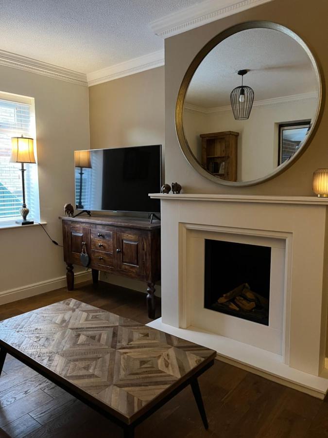 Stunning Beverley Bungalow W Fireplace, Private Parking, And Garden Exterior foto